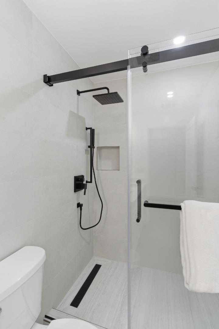 Detail Gallery Image 21 of 43 For 337 Roble Ave, Redwood City,  CA 94061 - 3 Beds | 2 Baths