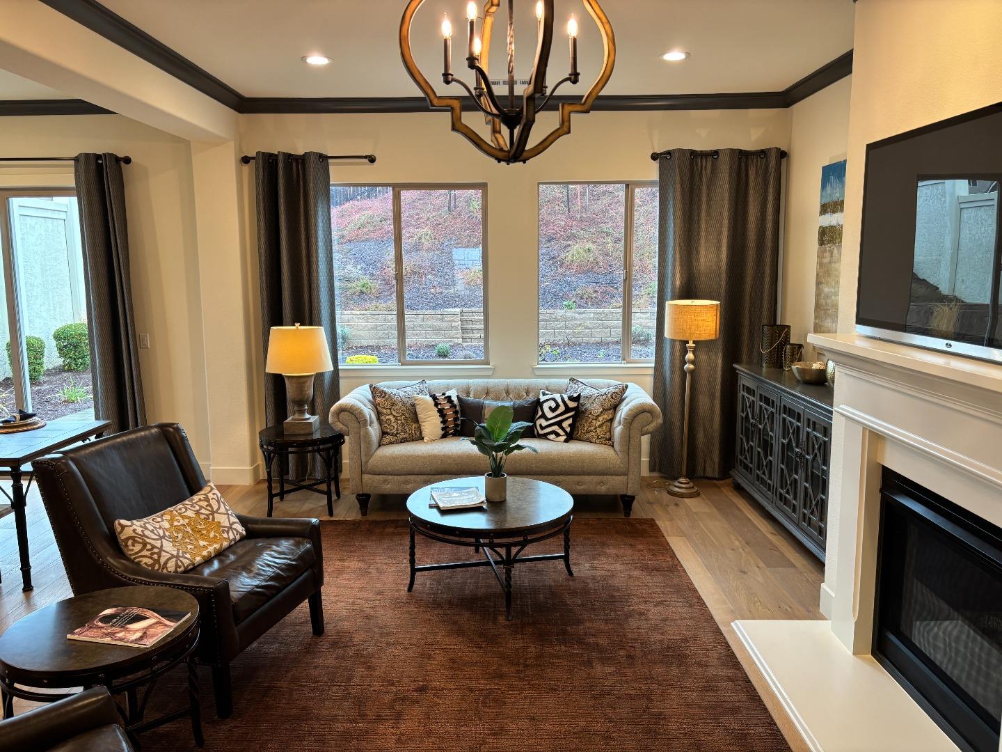 Detail Gallery Image 10 of 23 For 1507 Santana Ranch Dr, Hollister,  CA 95023 - 3 Beds | 2/1 Baths