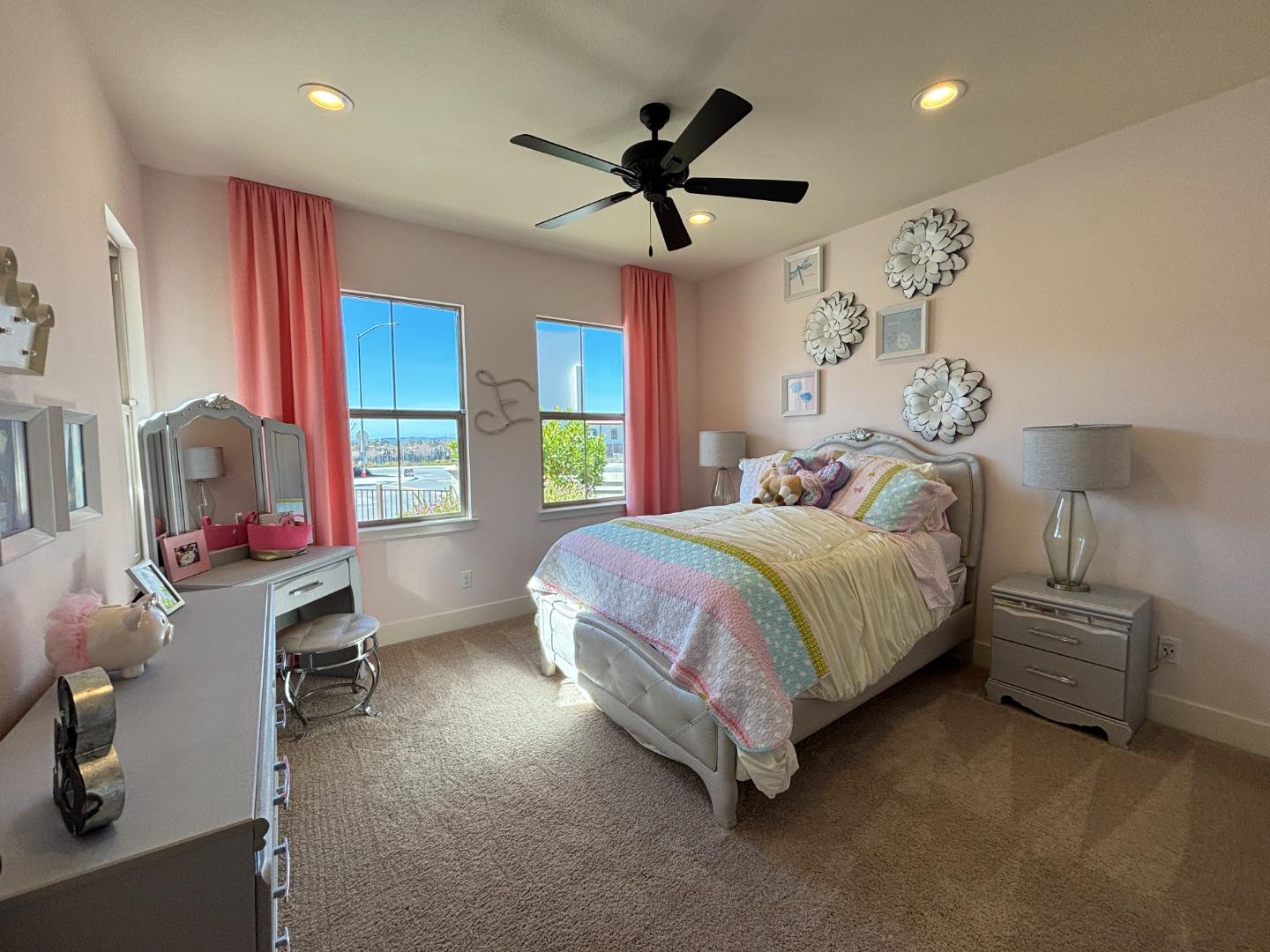 Detail Gallery Image 12 of 23 For 1507 Santana Ranch Dr, Hollister,  CA 95023 - 3 Beds | 2/1 Baths