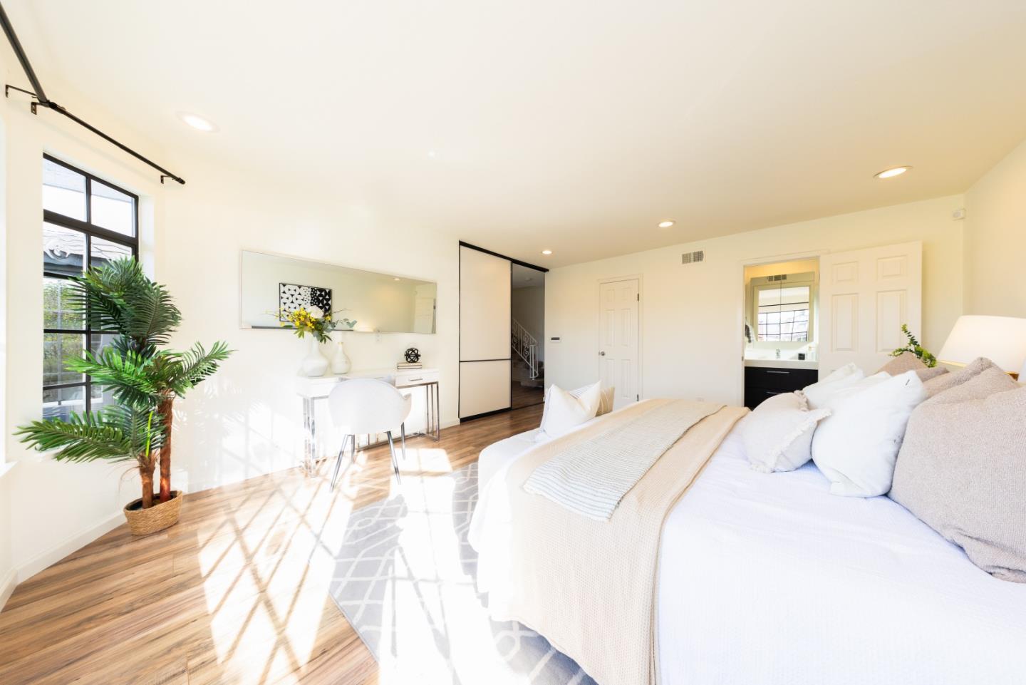 Detail Gallery Image 12 of 26 For 5745 Harder St, San Jose,  CA 95129 - 5 Beds | 3 Baths