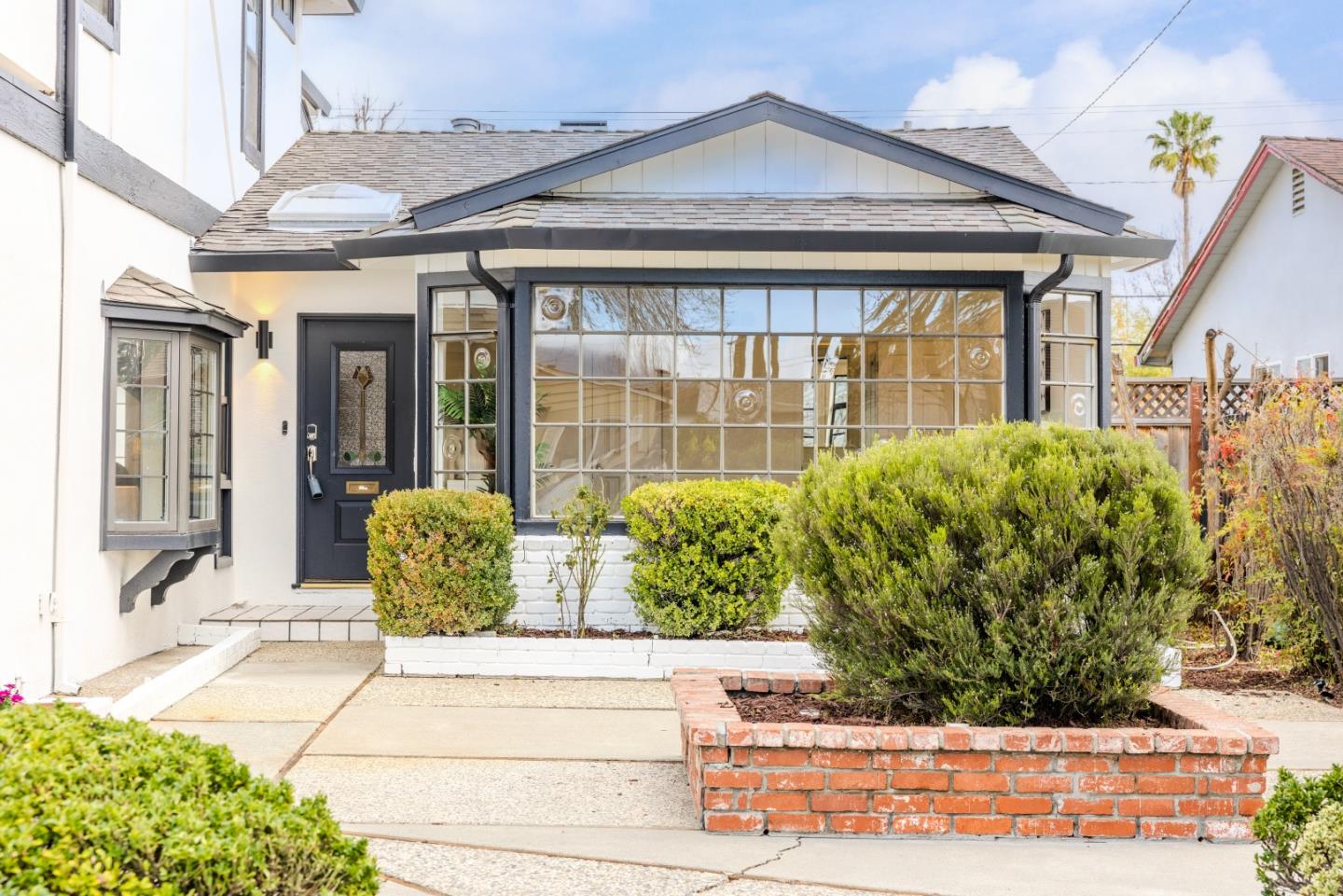 Detail Gallery Image 3 of 26 For 5745 Harder St, San Jose,  CA 95129 - 5 Beds | 3 Baths