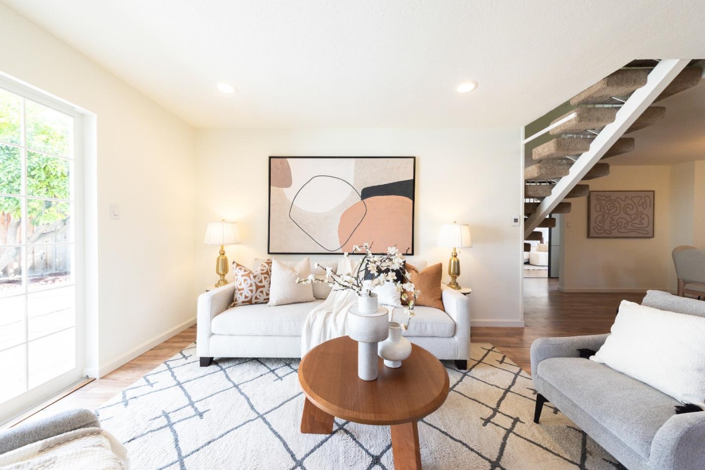 Detail Gallery Image 7 of 26 For 5745 Harder St, San Jose,  CA 95129 - 5 Beds | 3 Baths