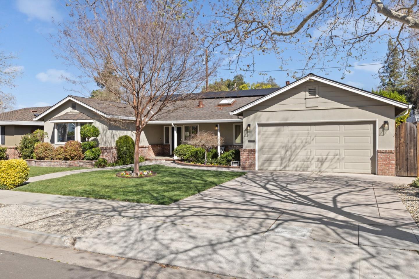 Detail Gallery Image 2 of 61 For 1248 Camino Pablo, San Jose,  CA 95125 - 3 Beds | 3 Baths