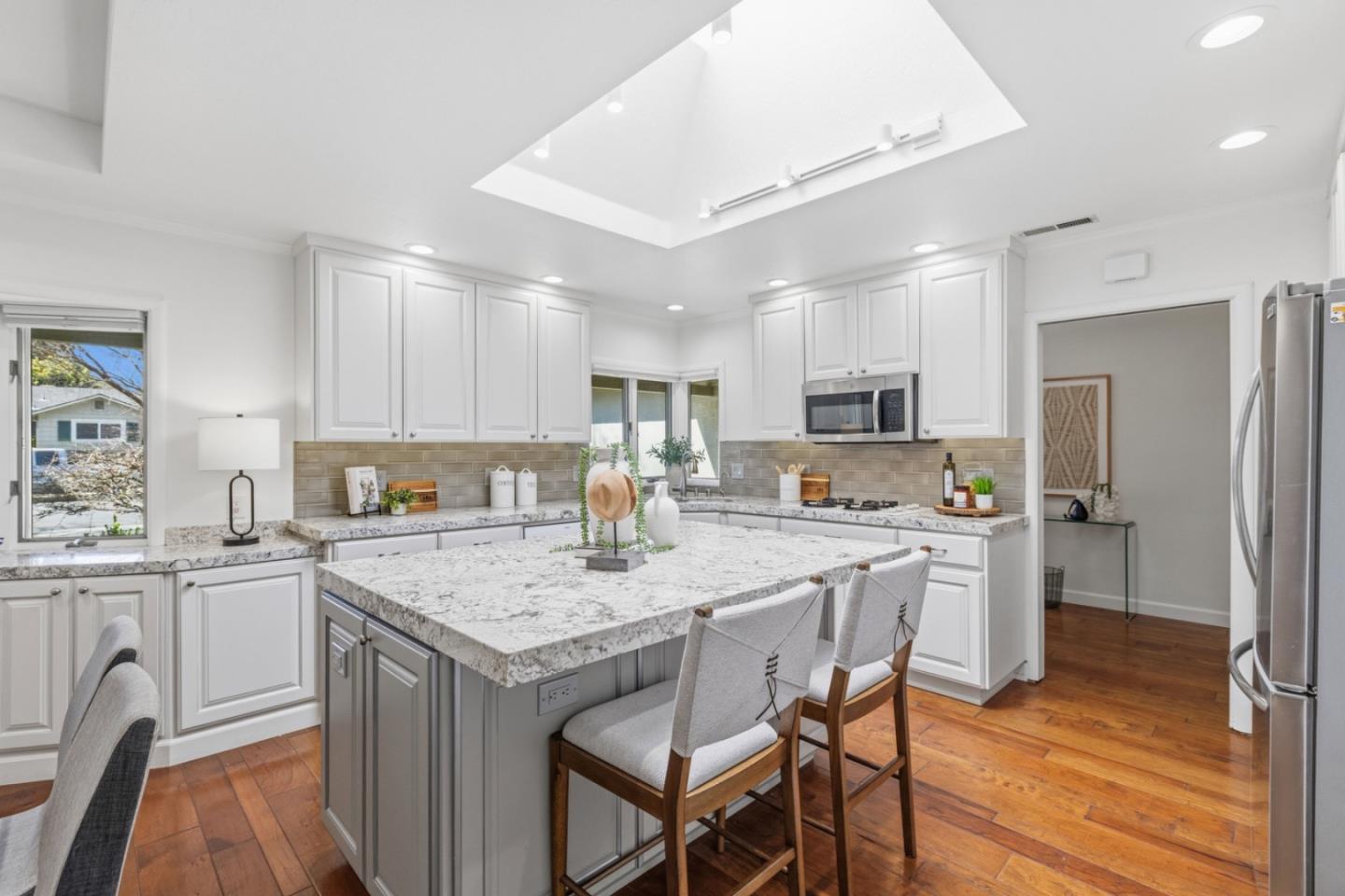 Detail Gallery Image 7 of 61 For 1248 Camino Pablo, San Jose,  CA 95125 - 3 Beds | 3 Baths