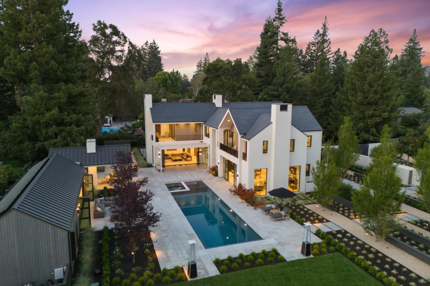 Detail Gallery Image 19 of 29 For 196 Patricia Dr, Atherton,  CA 94027 - 5 Beds | 5/3 Baths