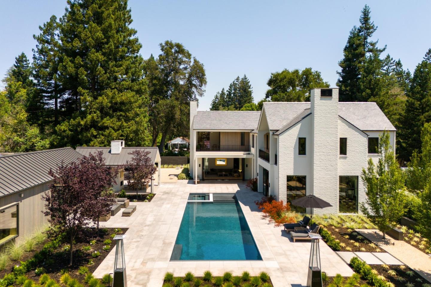 Detail Gallery Image 25 of 29 For 196 Patricia Dr, Atherton,  CA 94027 - 5 Beds | 5/3 Baths