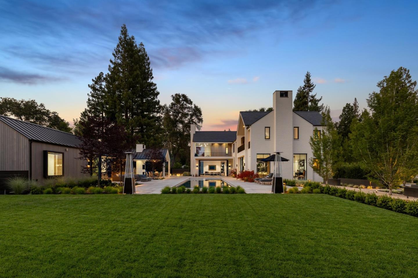 Detail Gallery Image 26 of 29 For 196 Patricia Dr, Atherton,  CA 94027 - 5 Beds | 5/3 Baths