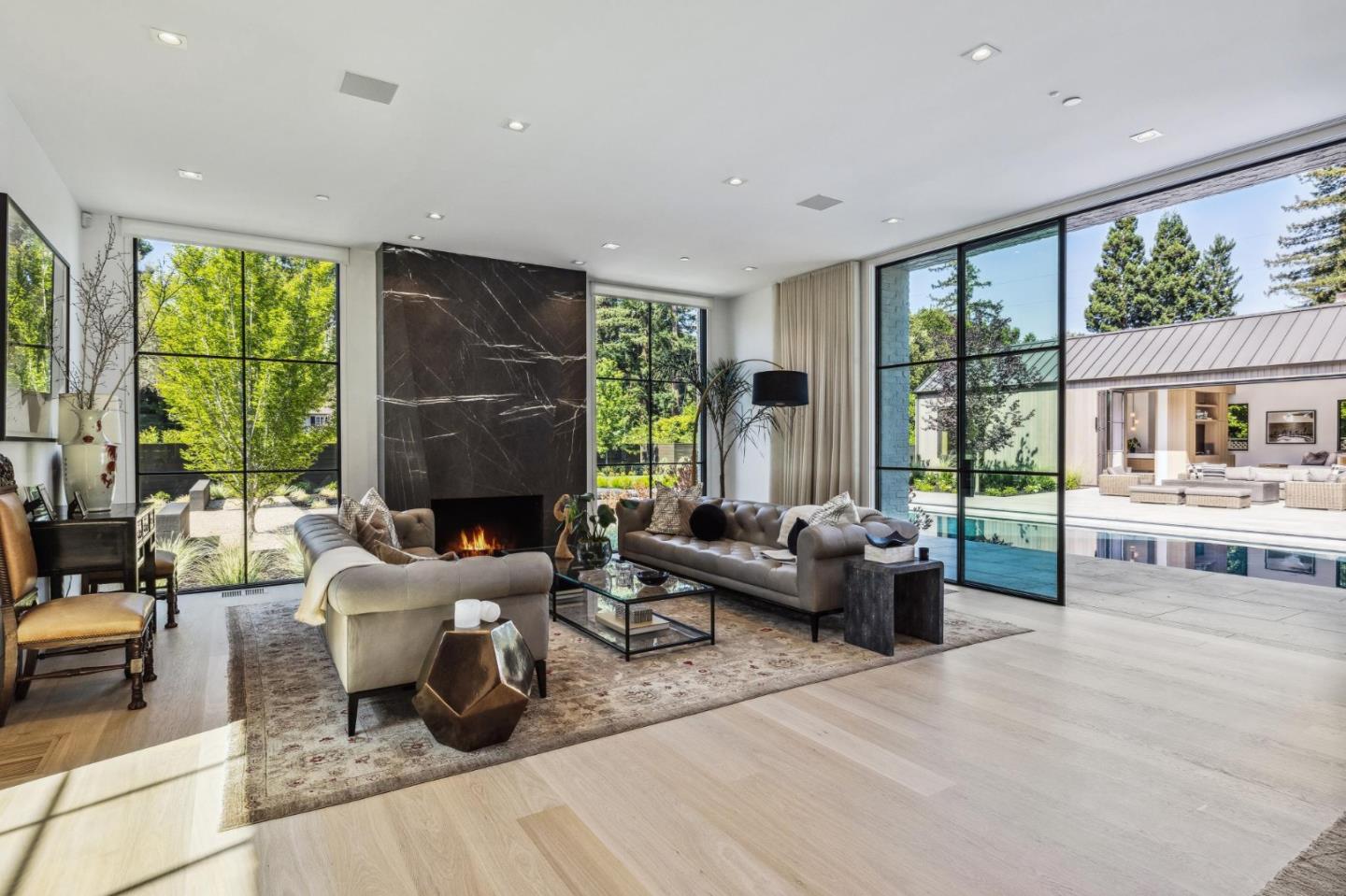 Detail Gallery Image 6 of 29 For 196 Patricia Dr, Atherton,  CA 94027 - 5 Beds | 5/3 Baths