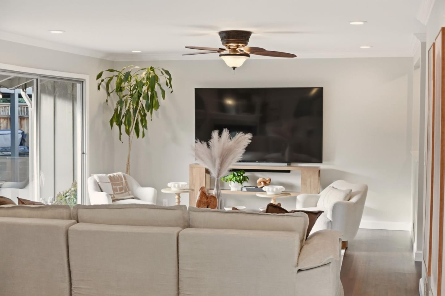 Detail Gallery Image 9 of 80 For 5265 Taft Dr, San Jose,  CA 95124 - 6 Beds | 3 Baths