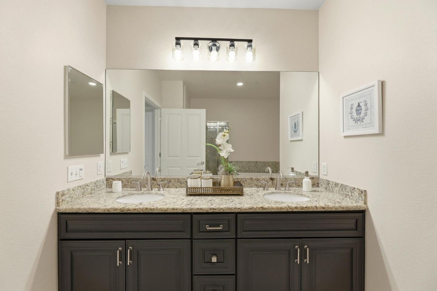 Detail Gallery Image 14 of 34 For 1445 Fruitdale Ave #313,  San Jose,  CA 95128 - 2 Beds | 2 Baths