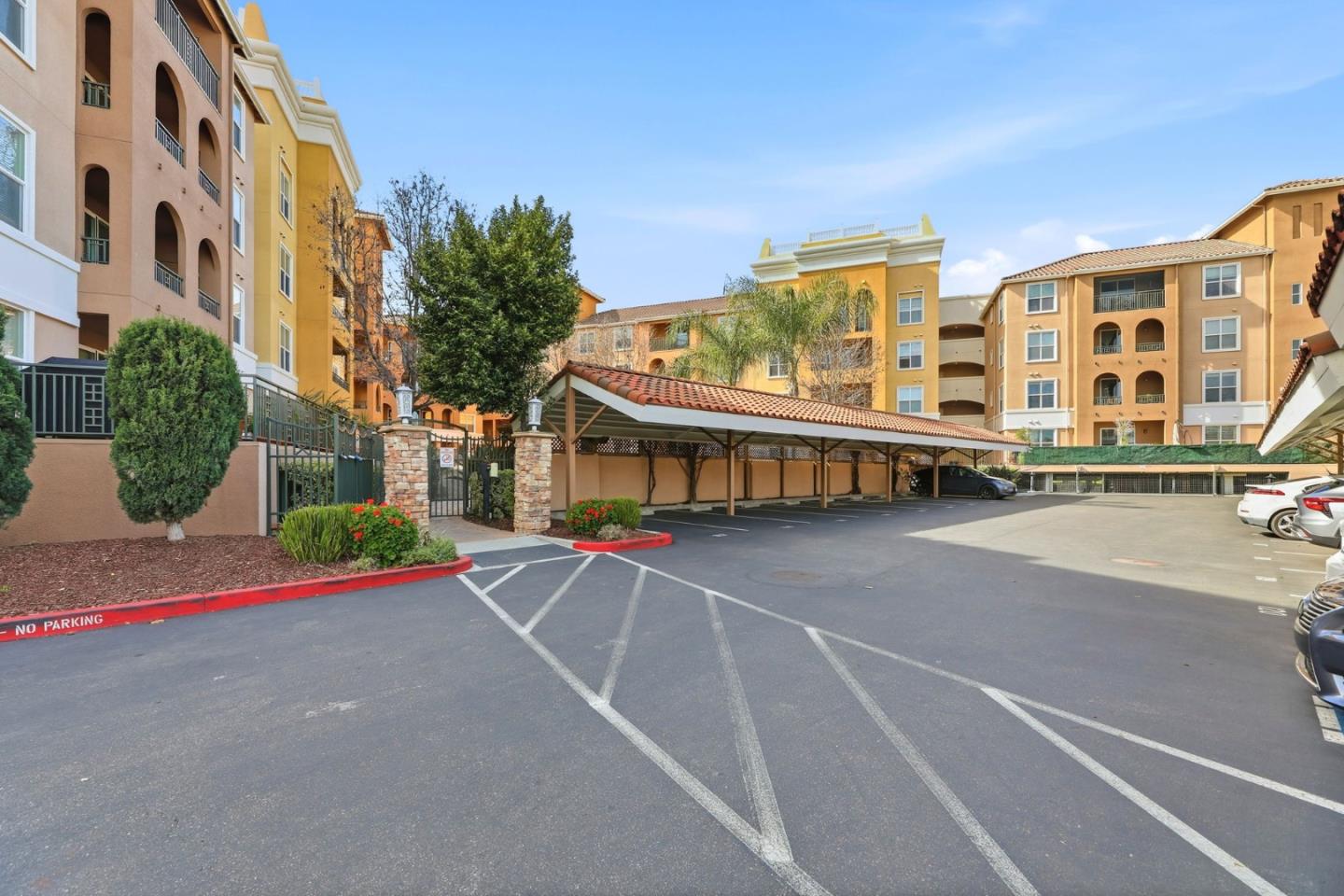 Detail Gallery Image 26 of 34 For 1445 Fruitdale Ave #313,  San Jose,  CA 95128 - 2 Beds | 2 Baths
