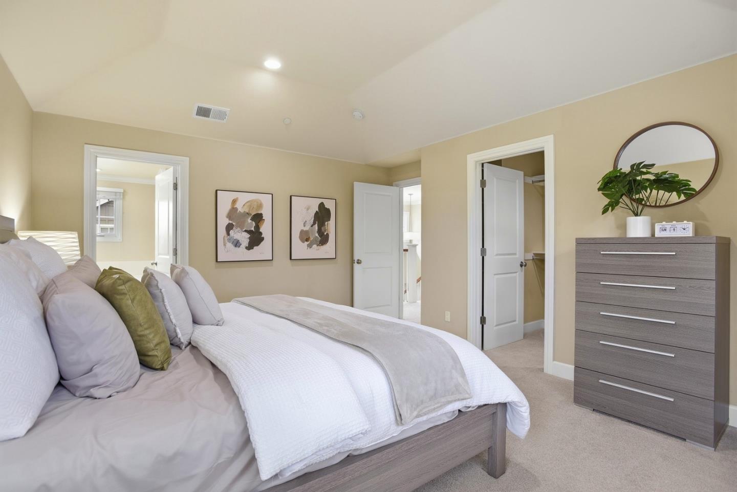 Detail Gallery Image 26 of 52 For 15 Ludina Way, Redwood City,  CA 94061 - 3 Beds | 2/1 Baths