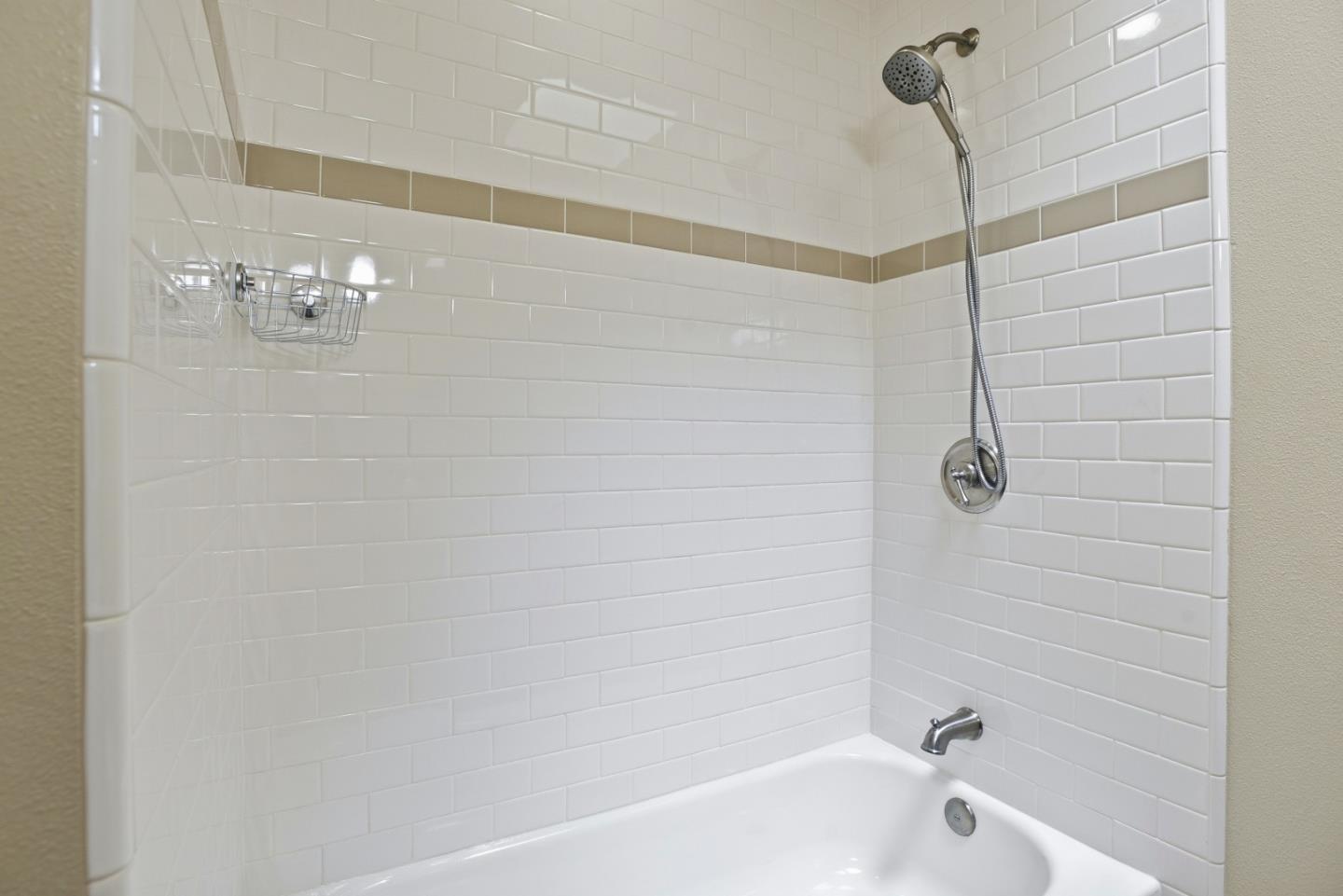 Detail Gallery Image 40 of 52 For 15 Ludina Way, Redwood City,  CA 94061 - 3 Beds | 2/1 Baths