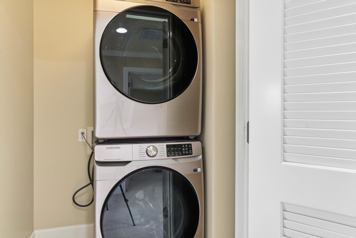 Detail Gallery Image 41 of 52 For 15 Ludina Way, Redwood City,  CA 94061 - 3 Beds | 2/1 Baths