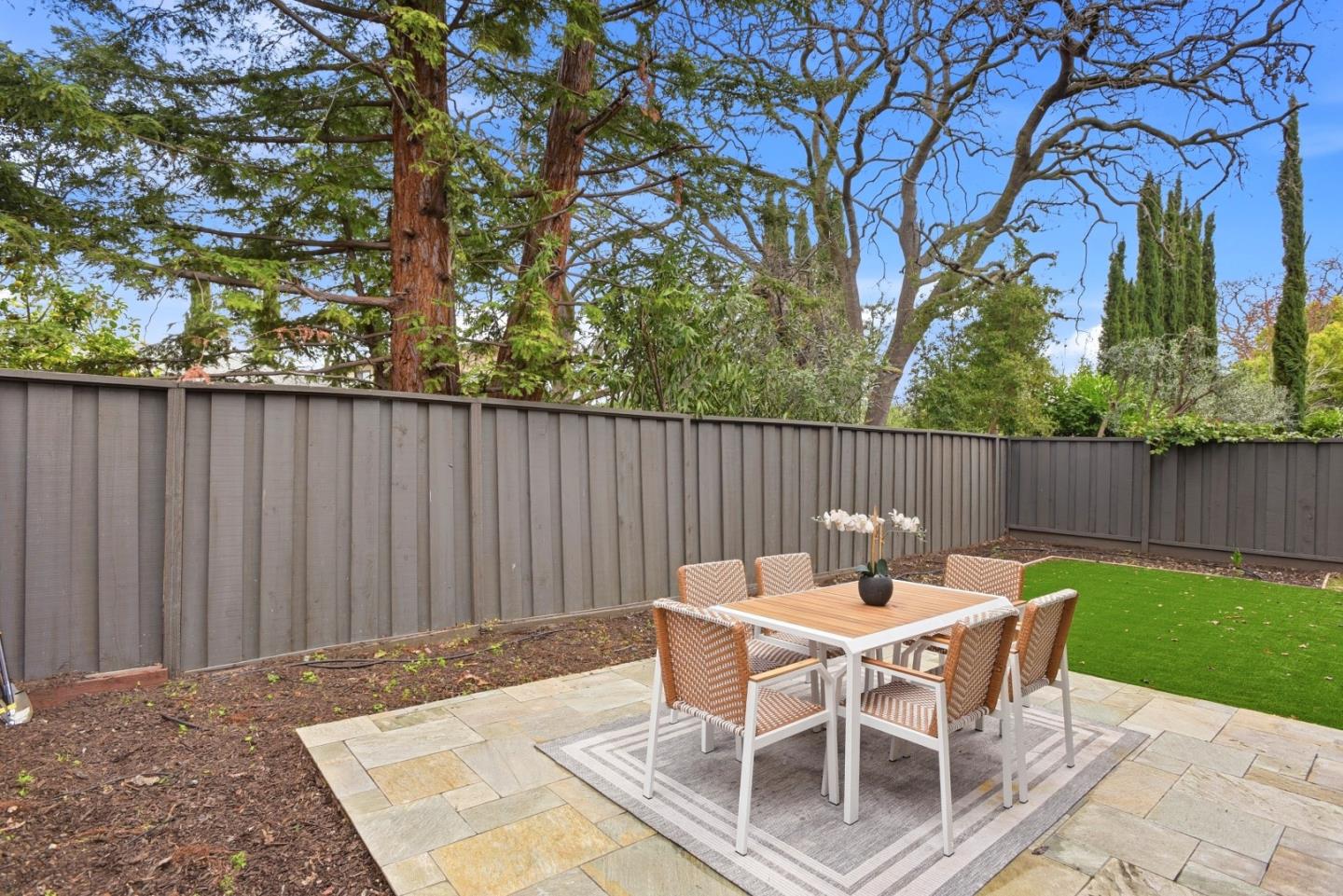 Detail Gallery Image 42 of 52 For 15 Ludina Way, Redwood City,  CA 94061 - 3 Beds | 2/1 Baths