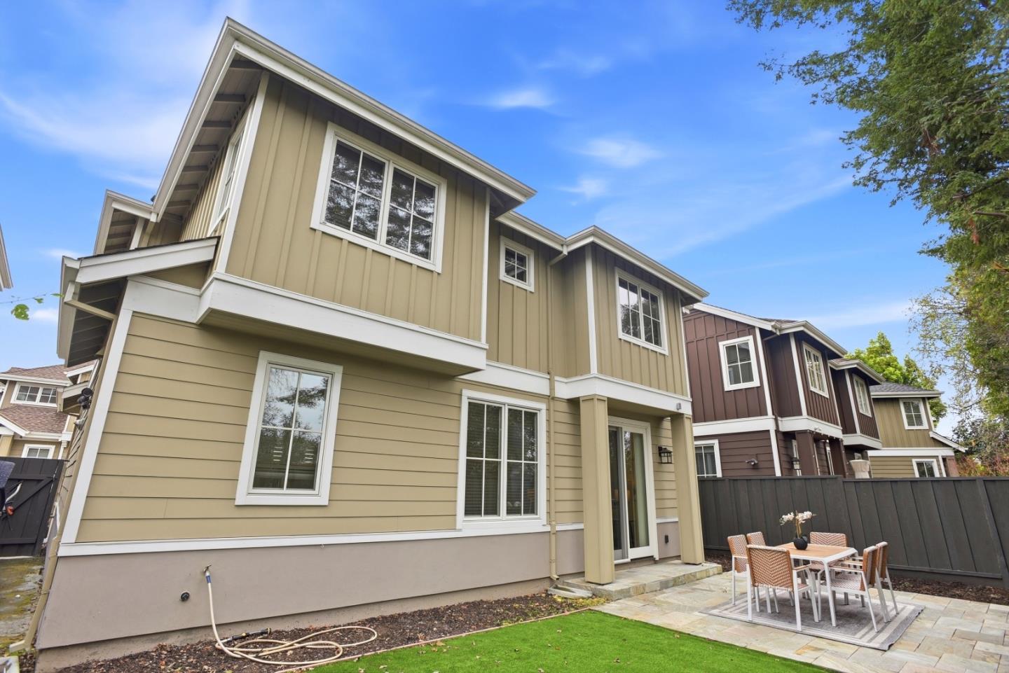 Detail Gallery Image 45 of 52 For 15 Ludina Way, Redwood City,  CA 94061 - 3 Beds | 2/1 Baths