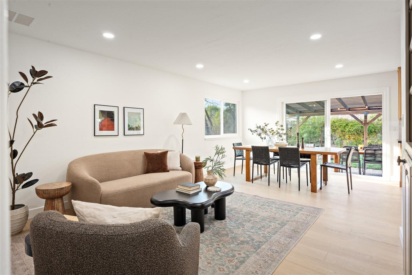 Detail Gallery Image 11 of 39 For 125 Larkwood Cir, Danville,  CA 94526 - 5 Beds | 2/1 Baths