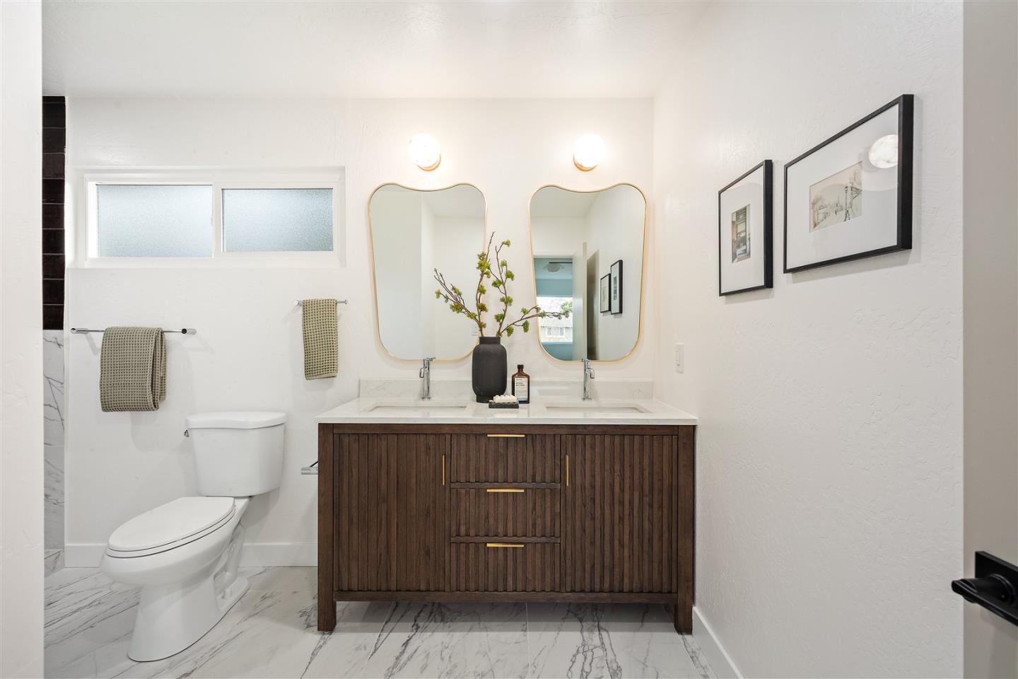 Detail Gallery Image 18 of 39 For 125 Larkwood Cir, Danville,  CA 94526 - 5 Beds | 2/1 Baths