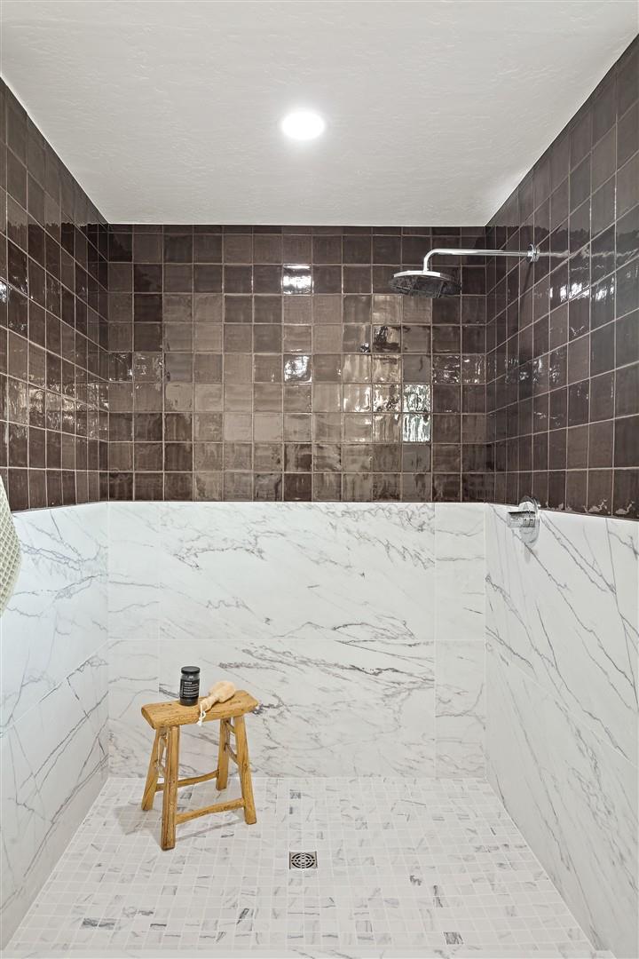 Detail Gallery Image 19 of 39 For 125 Larkwood Cir, Danville,  CA 94526 - 5 Beds | 2/1 Baths