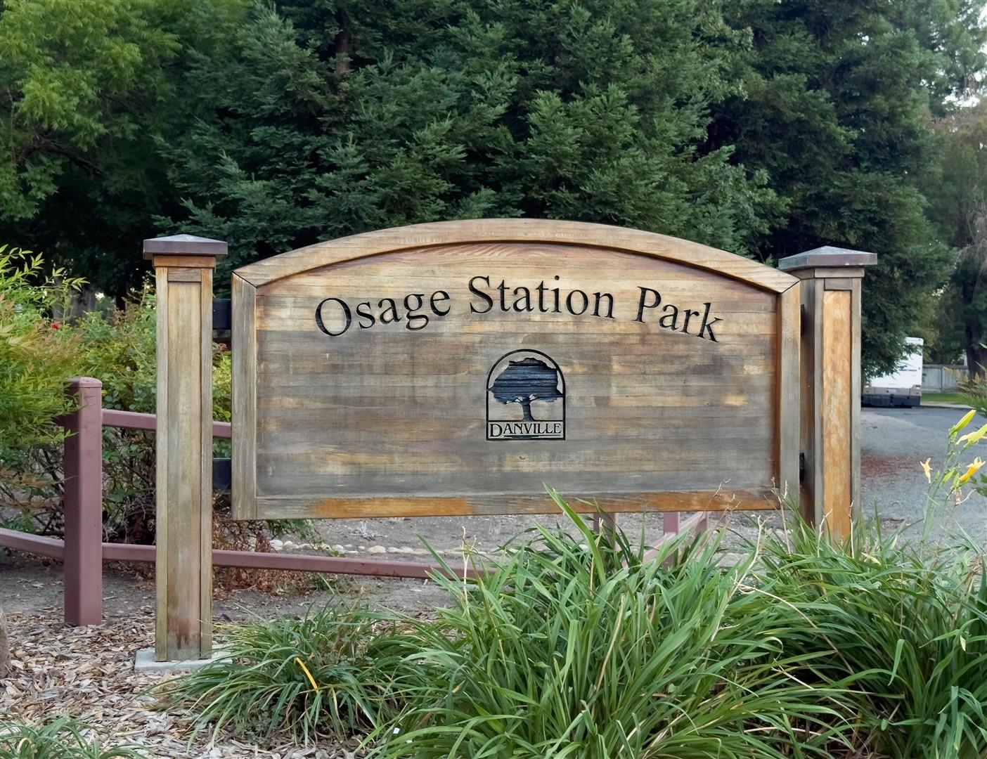 Detail Gallery Image 35 of 39 For 125 Larkwood Cir, Danville,  CA 94526 - 5 Beds | 2/1 Baths