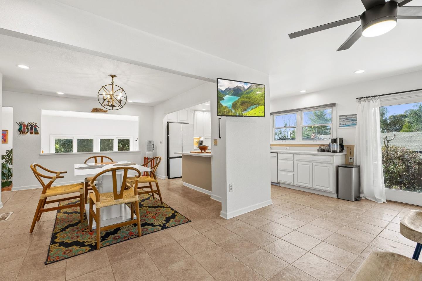 Detail Gallery Image 14 of 45 For 14832 Mossy Oak Pl, Salinas,  CA 93907 - 4 Beds | 2 Baths