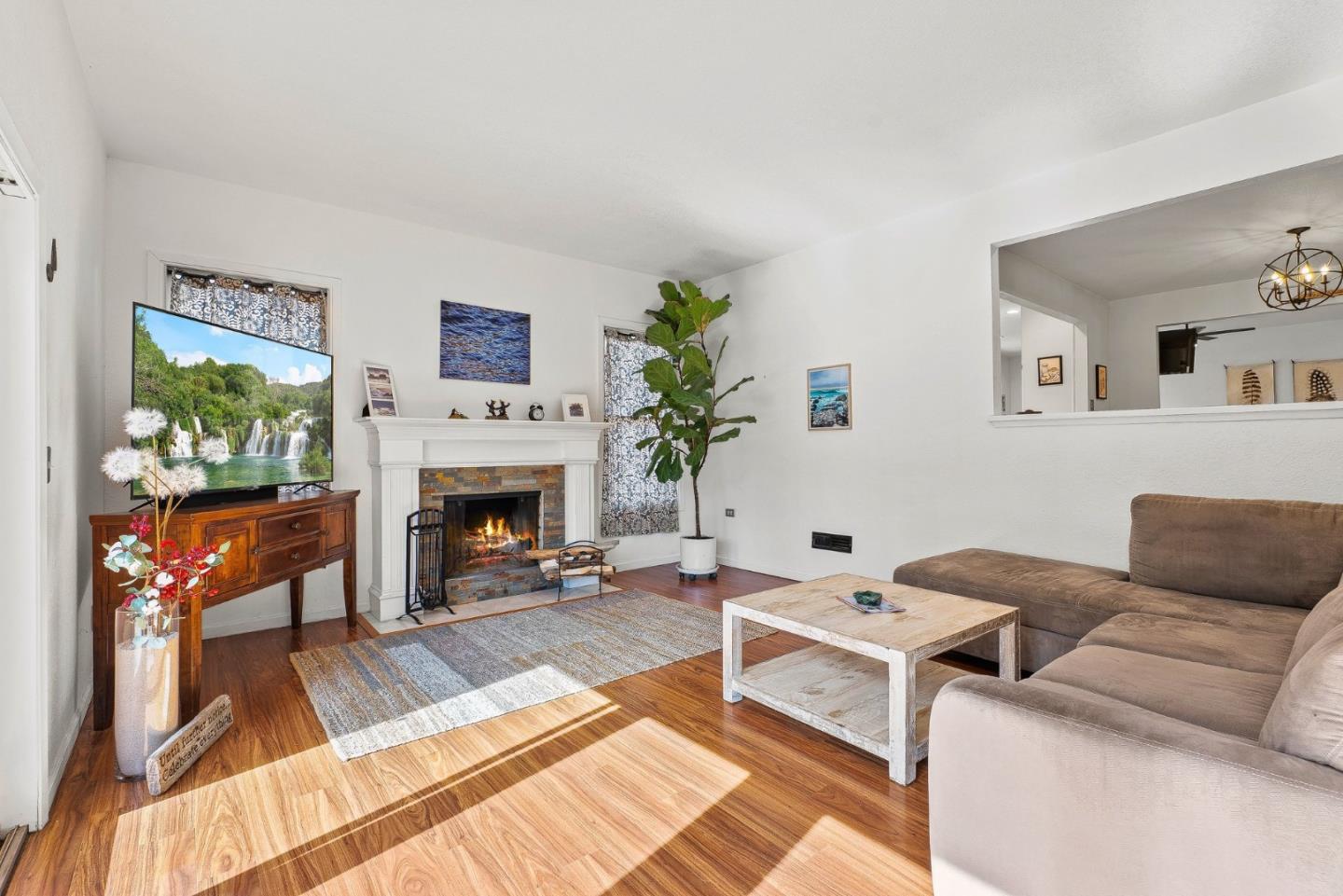 Detail Gallery Image 2 of 45 For 14832 Mossy Oak Pl, Salinas,  CA 93907 - 4 Beds | 2 Baths