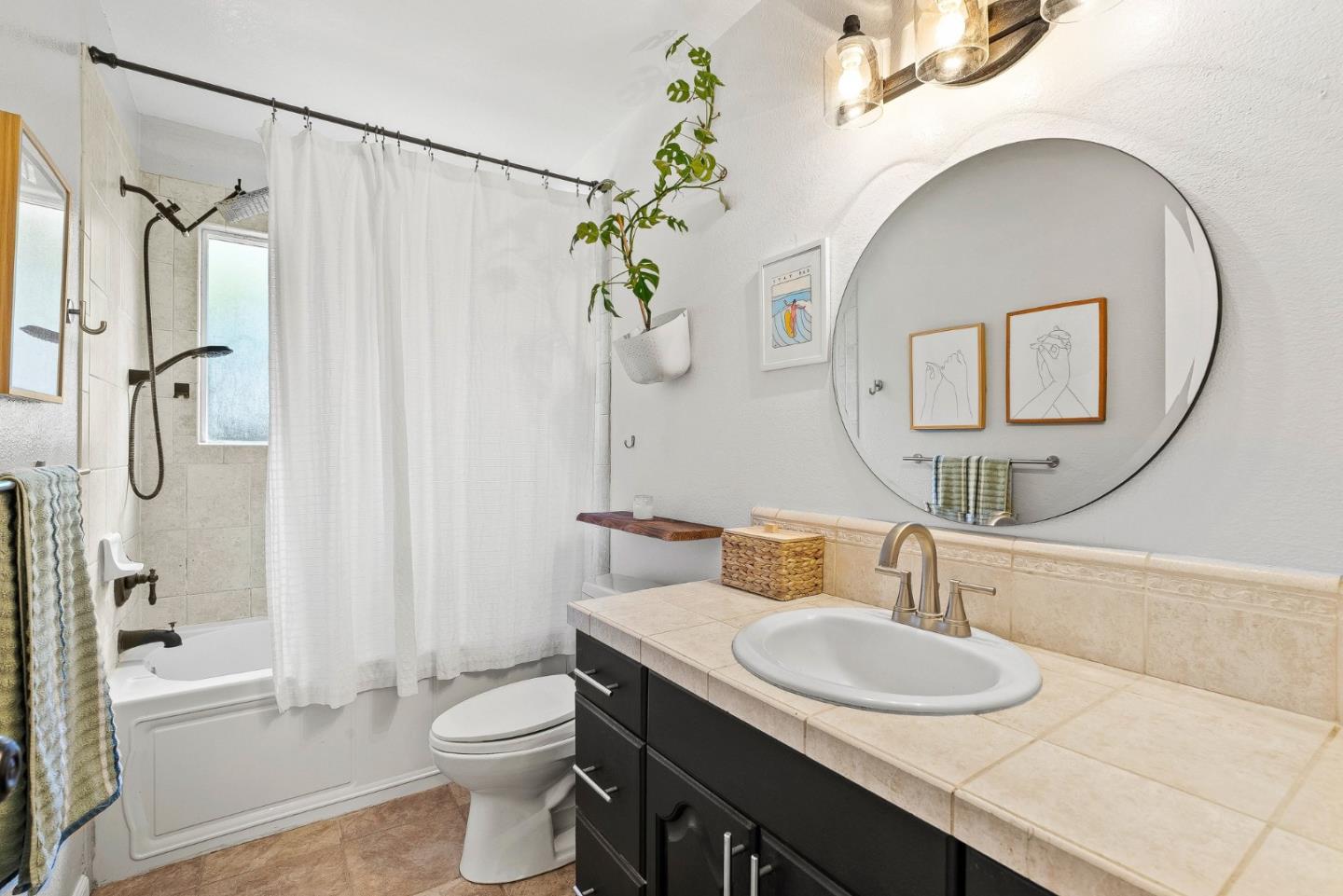 Detail Gallery Image 22 of 45 For 14832 Mossy Oak Pl, Salinas,  CA 93907 - 4 Beds | 2 Baths