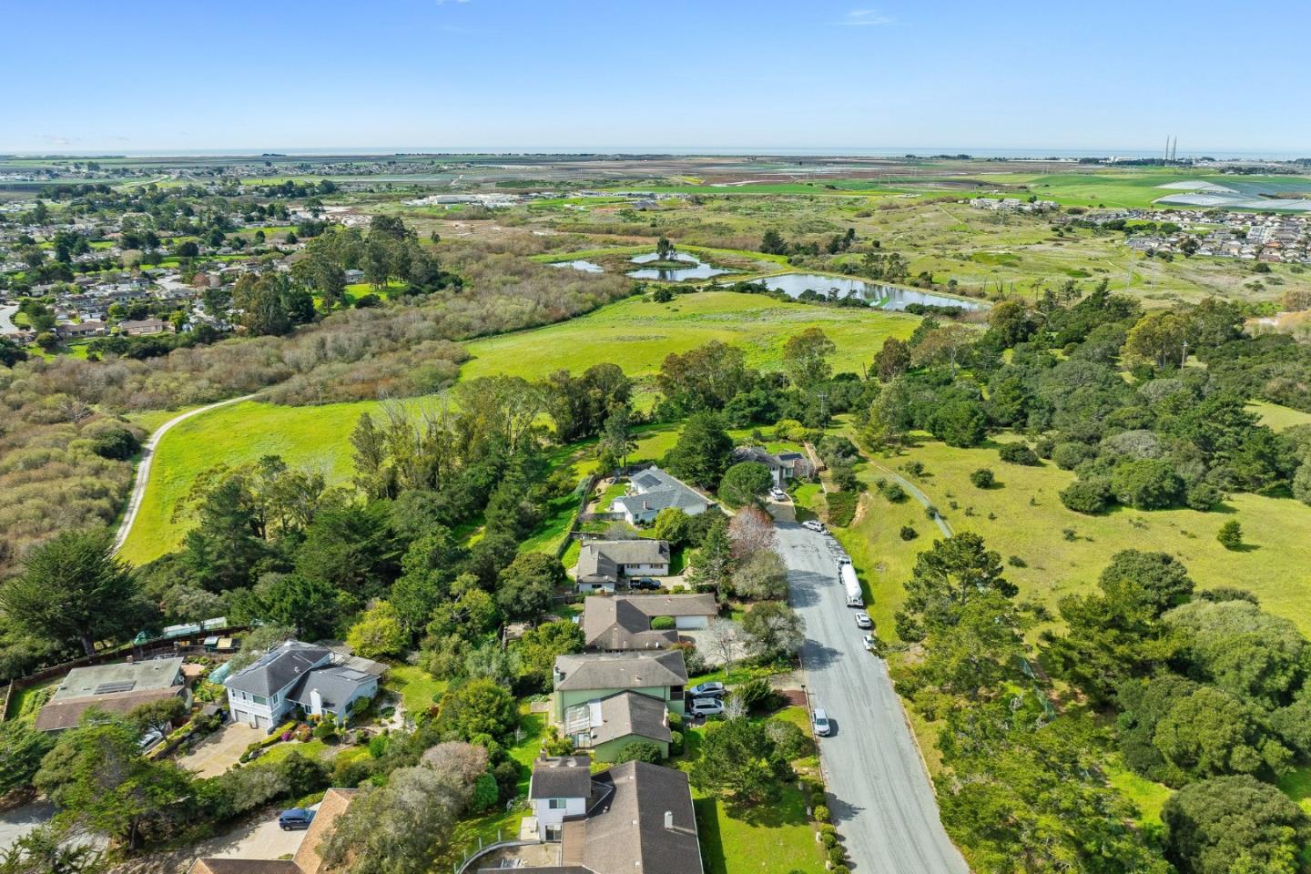 Detail Gallery Image 36 of 45 For 14832 Mossy Oak Pl, Salinas,  CA 93907 - 4 Beds | 2 Baths