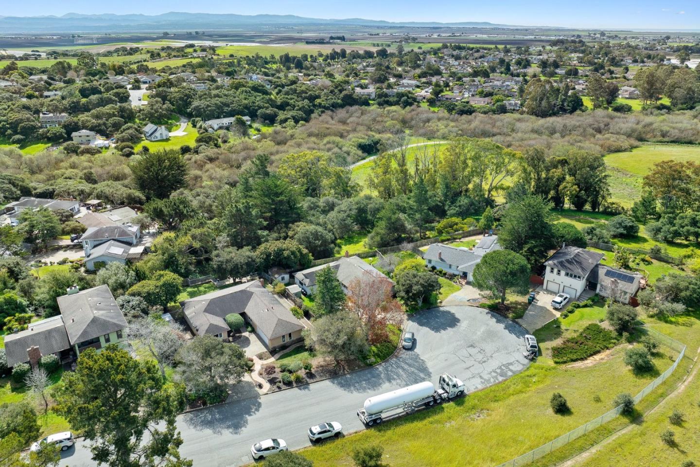 Detail Gallery Image 37 of 45 For 14832 Mossy Oak Pl, Salinas,  CA 93907 - 4 Beds | 2 Baths