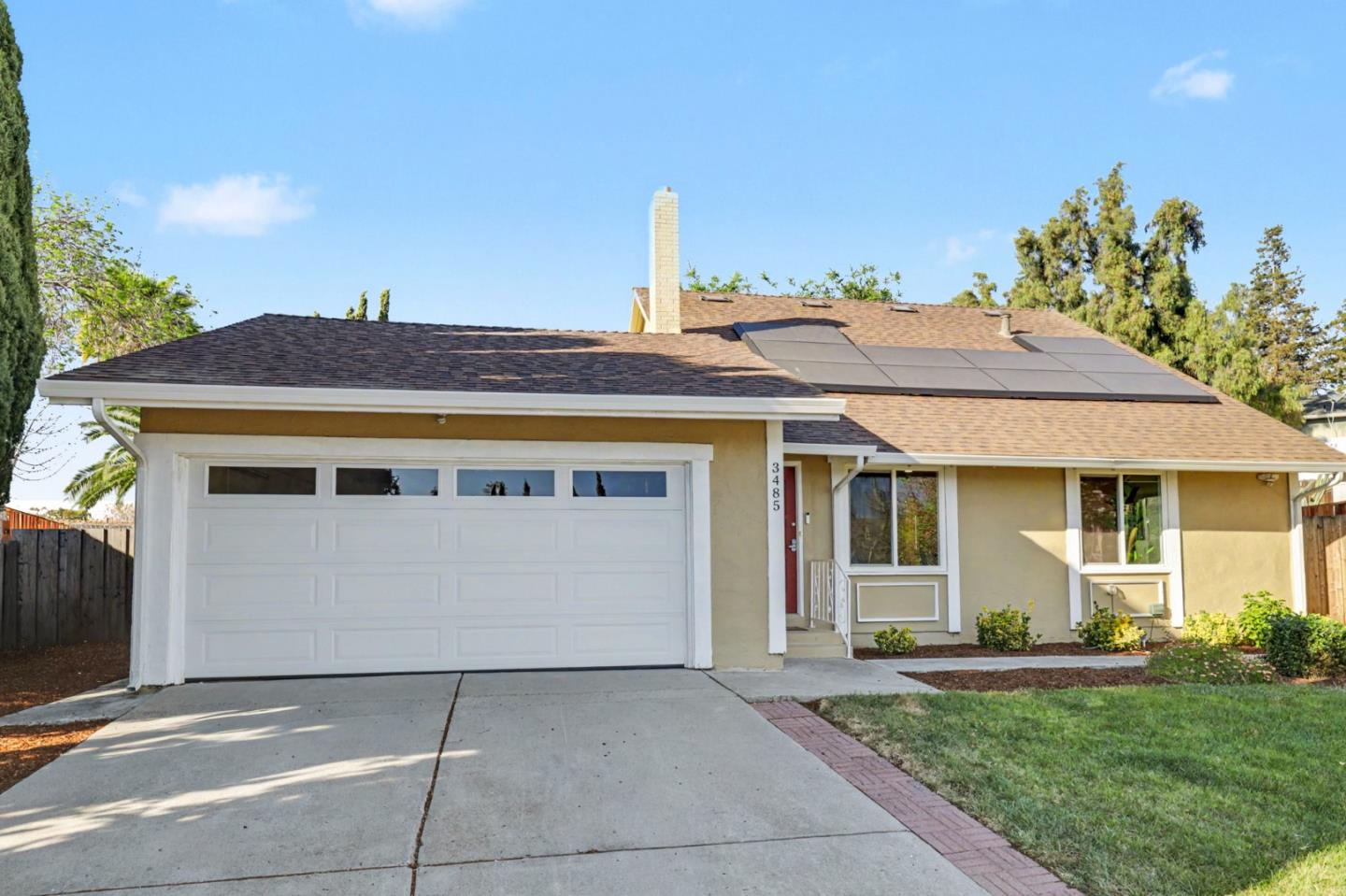 Detail Gallery Image 3 of 41 For 3485 Rubion Ct, San Jose,  CA 95148 - 3 Beds | 2 Baths