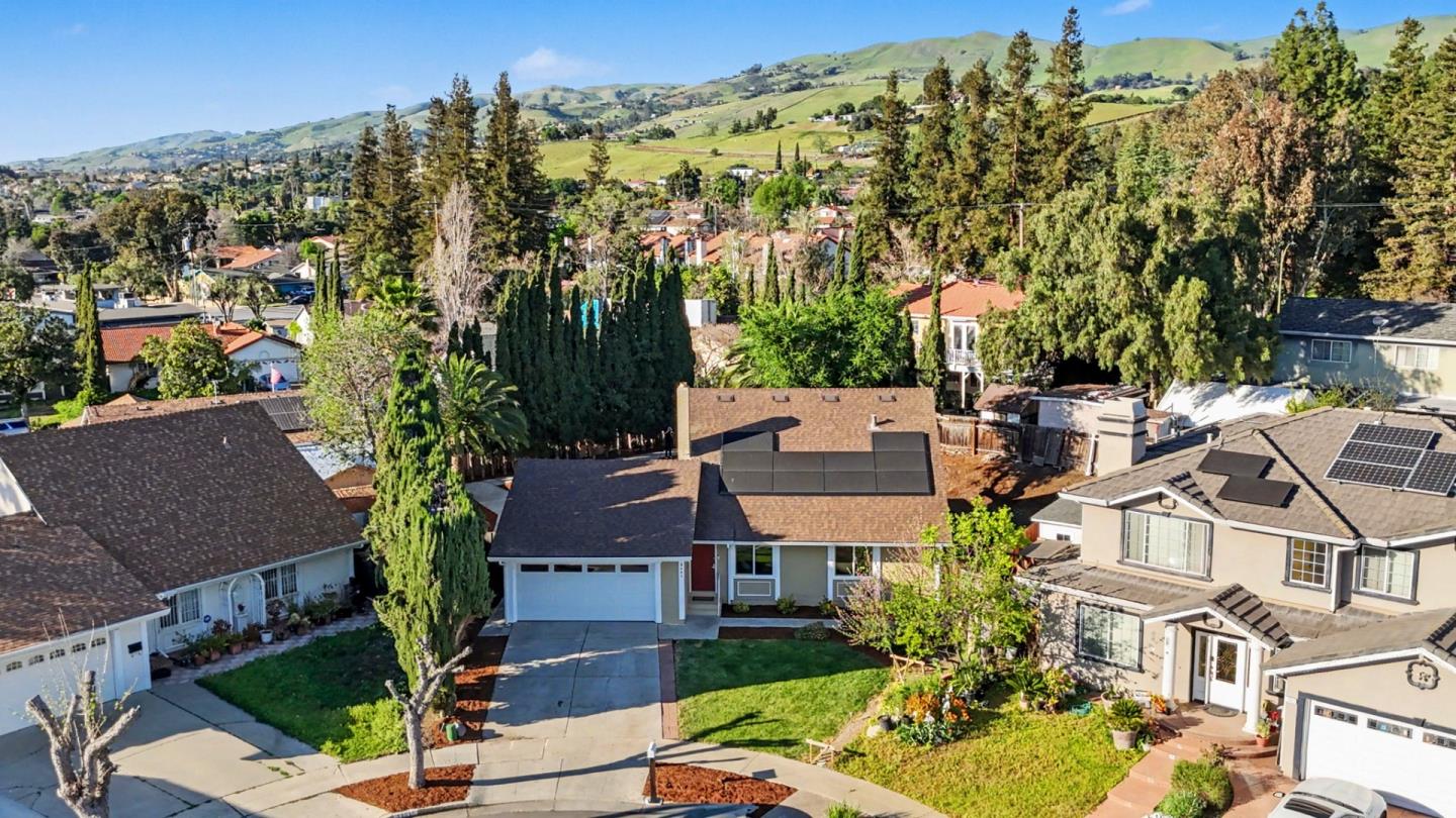 Detail Gallery Image 4 of 41 For 3485 Rubion Ct, San Jose,  CA 95148 - 3 Beds | 2 Baths