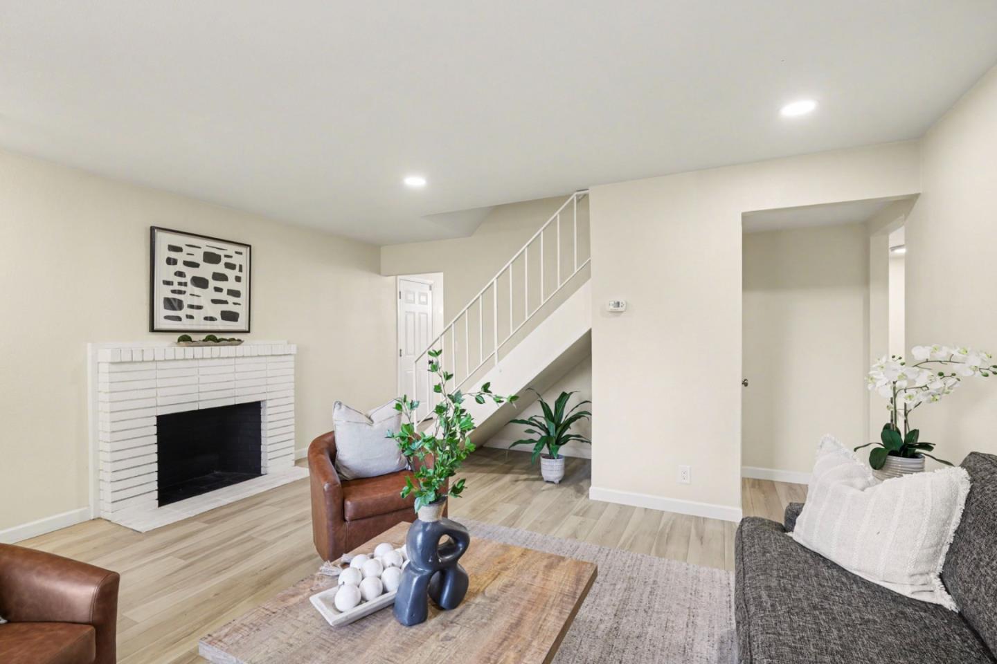 Detail Gallery Image 8 of 41 For 3485 Rubion Ct, San Jose,  CA 95148 - 3 Beds | 2 Baths