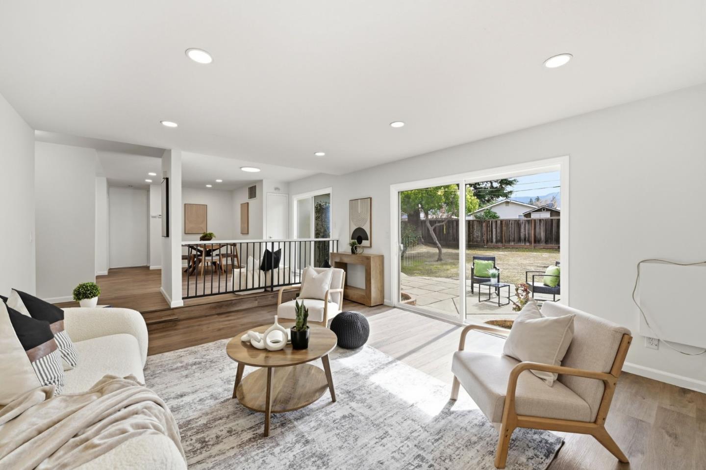 Detail Gallery Image 4 of 27 For 2154 Barrett Ave, San Jose,  CA 95124 - 3 Beds | 2 Baths