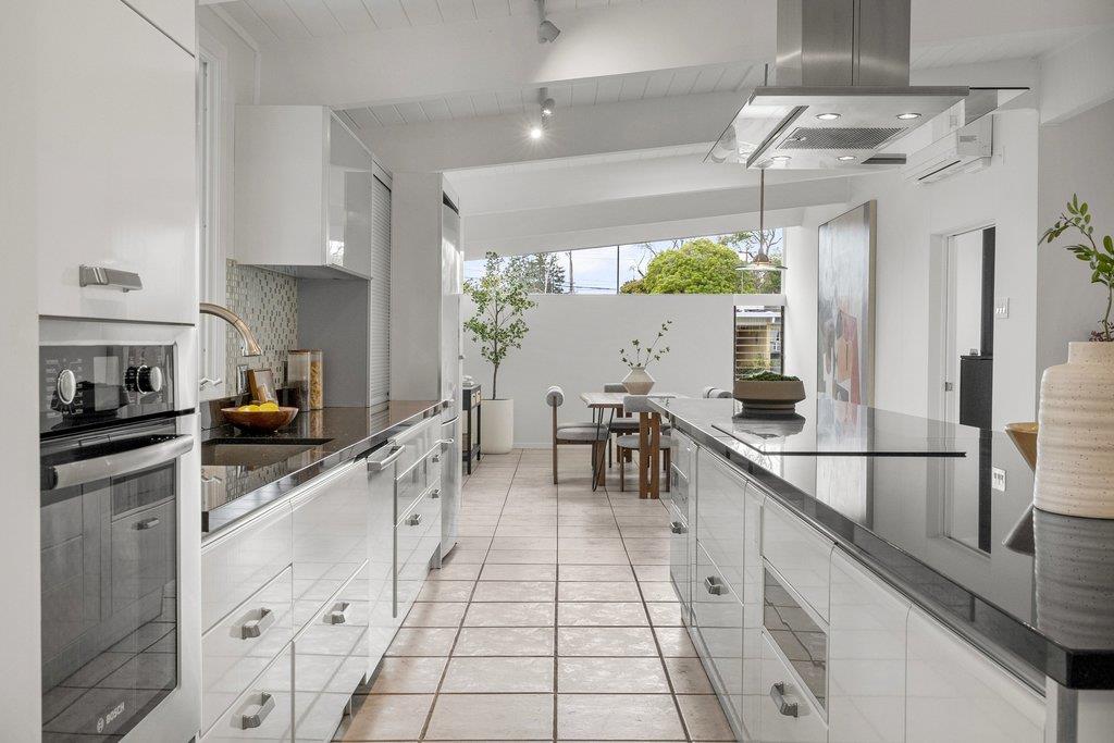 Detail Gallery Image 14 of 73 For 829 Talisman Dr, Palo Alto,  CA 94303 - 4 Beds | 2/1 Baths