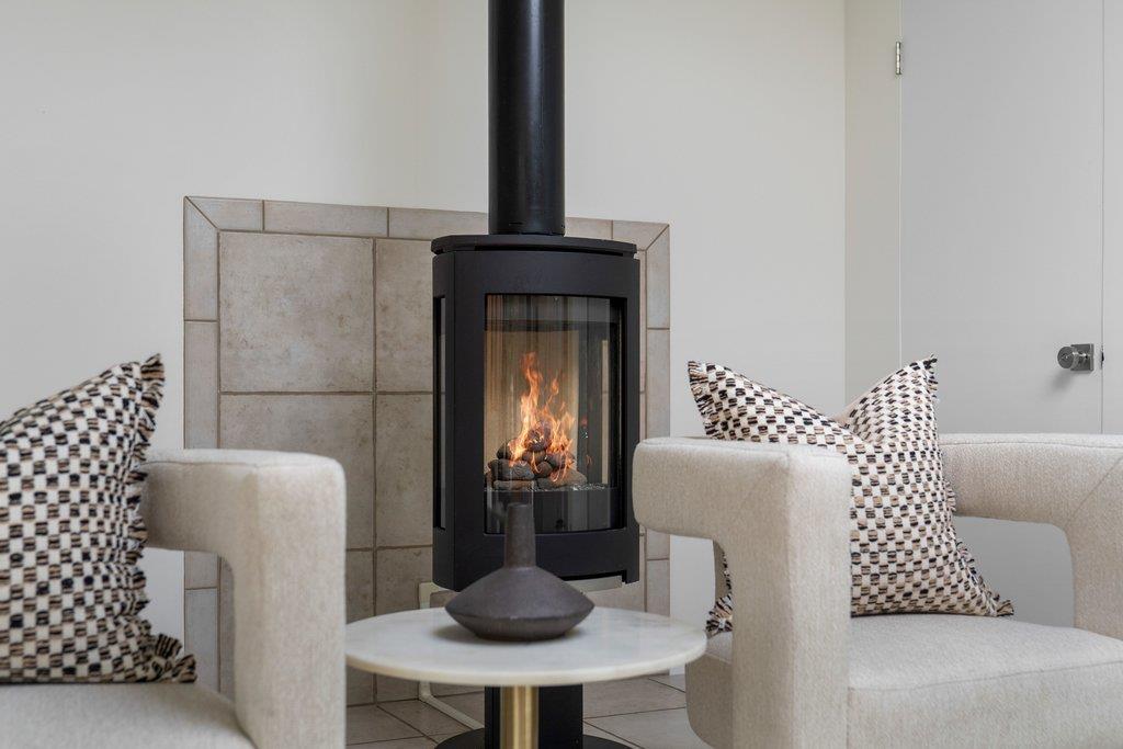 Detail Gallery Image 28 of 73 For 829 Talisman Dr, Palo Alto,  CA 94303 - 4 Beds | 2/1 Baths