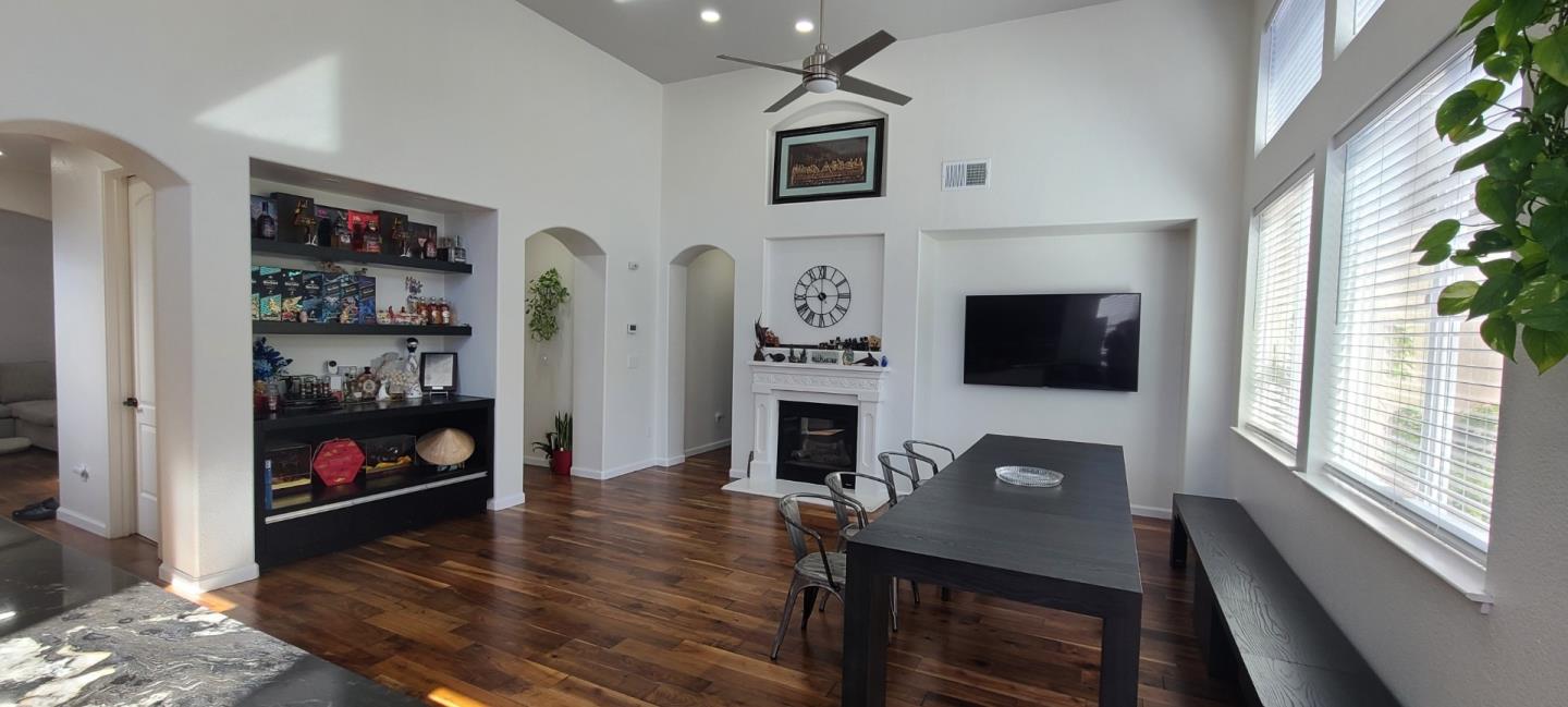 Detail Gallery Image 19 of 29 For 10133 Annie St, Elk Grove,  CA 95757 - 3 Beds | 2/1 Baths