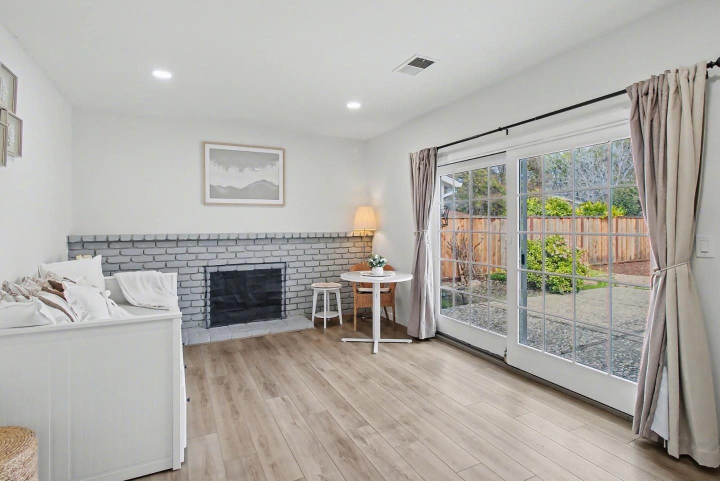 Detail Gallery Image 19 of 35 For 3950 Hamilton Park Dr, San Jose,  CA 95130 - 3 Beds | 2 Baths