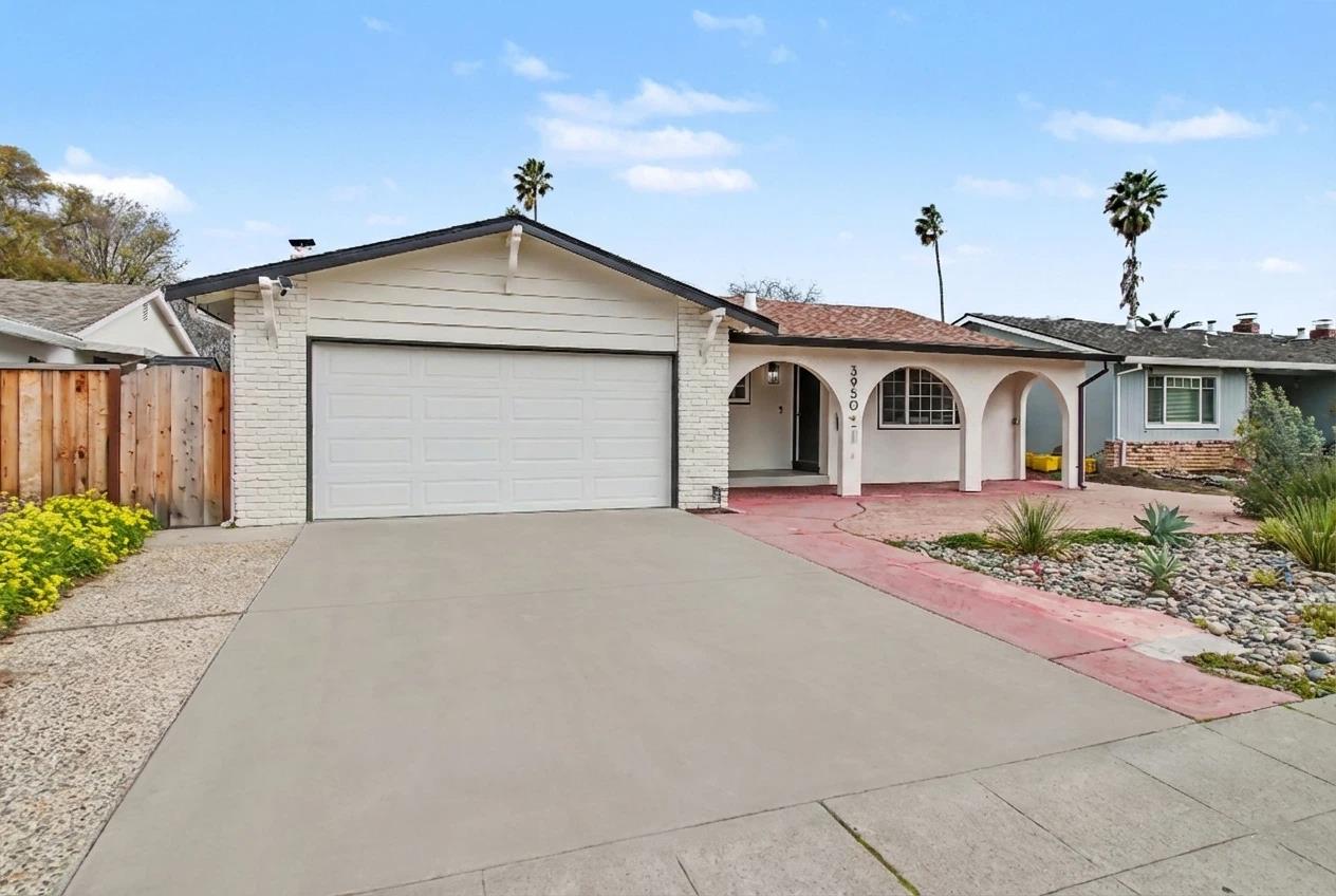 Detail Gallery Image 3 of 35 For 3950 Hamilton Park Dr, San Jose,  CA 95130 - 3 Beds | 2 Baths