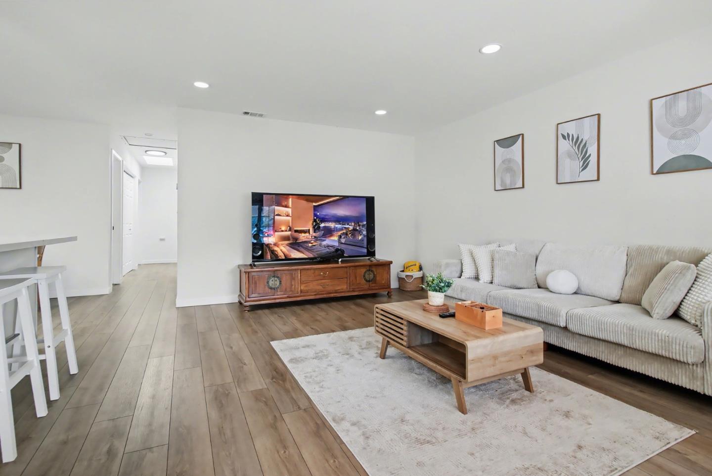 Detail Gallery Image 6 of 35 For 3950 Hamilton Park Dr, San Jose,  CA 95130 - 3 Beds | 2 Baths