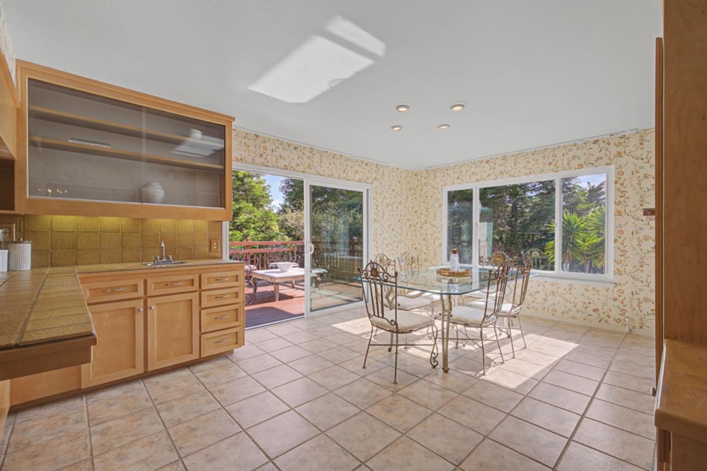 Detail Gallery Image 13 of 36 For 3076 Strawberry Hill Rd, Pebble Beach,  CA 93953 - 3 Beds | 3 Baths