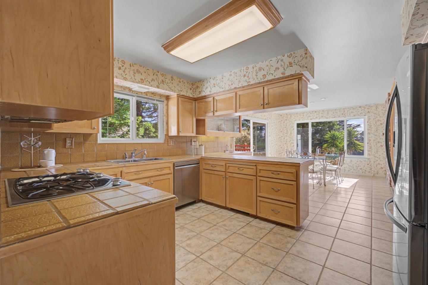 Detail Gallery Image 15 of 36 For 3076 Strawberry Hill Rd, Pebble Beach,  CA 93953 - 3 Beds | 3 Baths