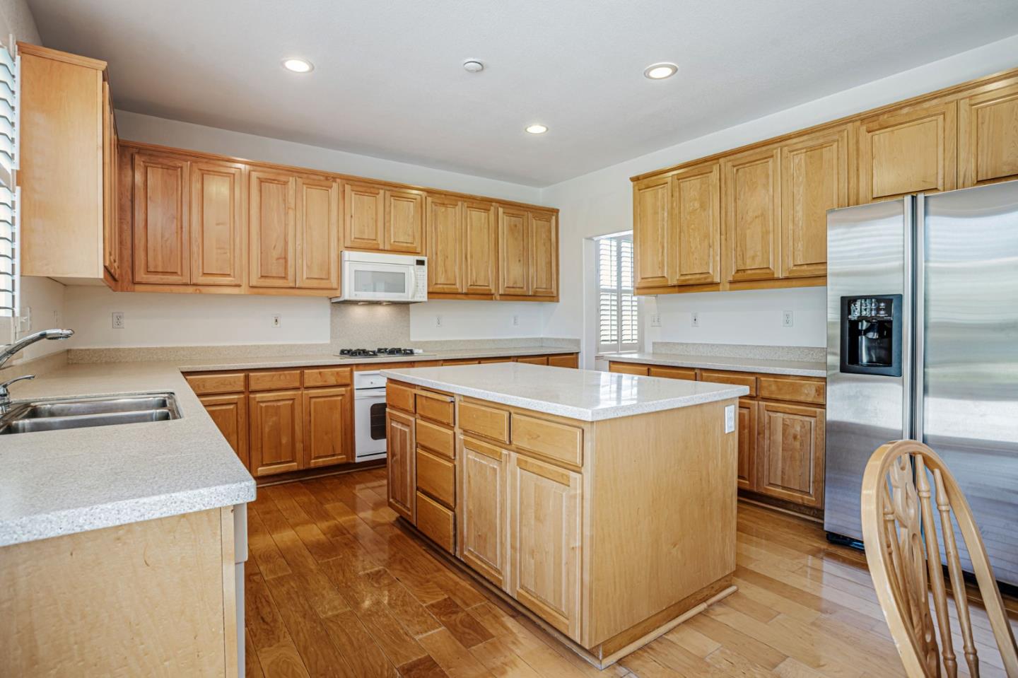 Detail Gallery Image 13 of 61 For 2856 Rebecca Dr, Fairfield,  CA 94533 - 4 Beds | 4 Baths