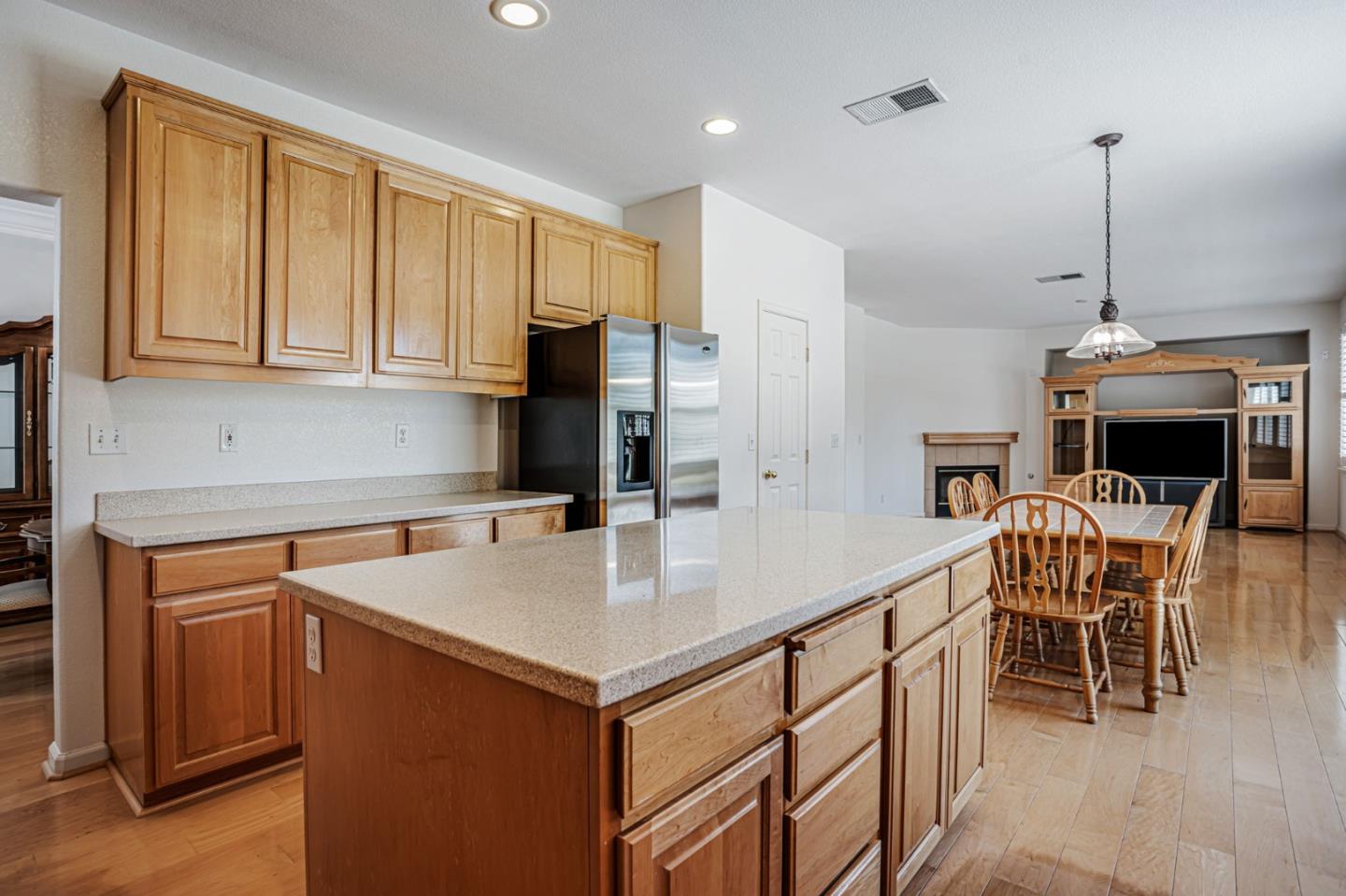 Detail Gallery Image 16 of 61 For 2856 Rebecca Dr, Fairfield,  CA 94533 - 4 Beds | 4 Baths