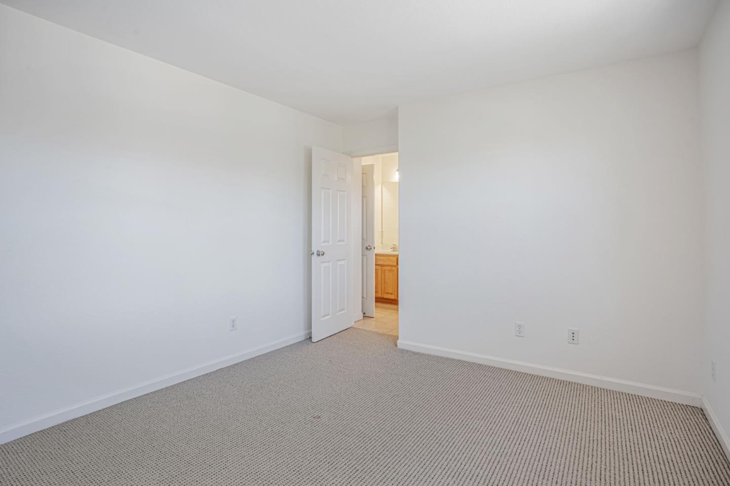 Detail Gallery Image 35 of 61 For 2856 Rebecca Dr, Fairfield,  CA 94533 - 4 Beds | 4 Baths