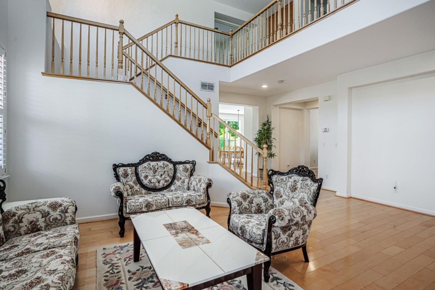 Detail Gallery Image 9 of 61 For 2856 Rebecca Dr, Fairfield,  CA 94533 - 4 Beds | 4 Baths