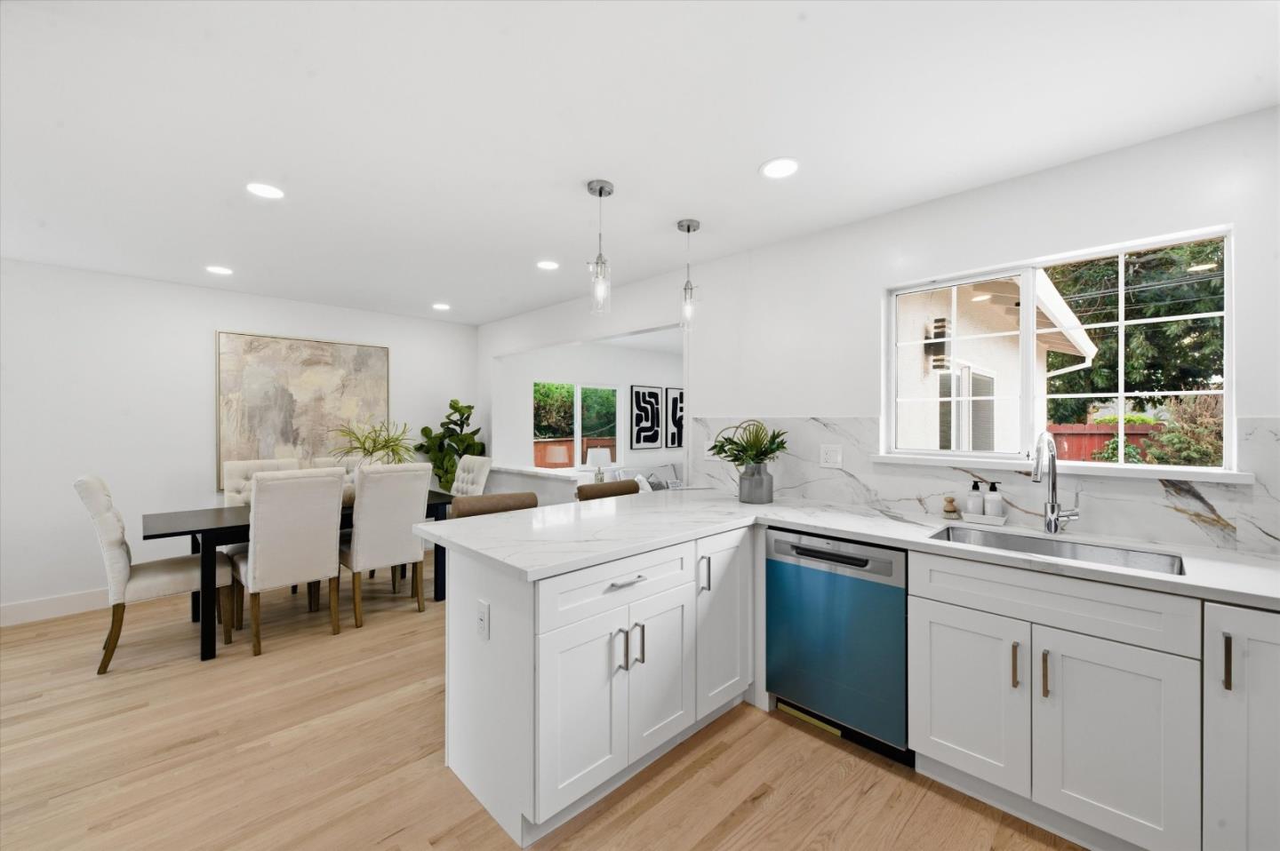 Detail Gallery Image 10 of 27 For 4560 Piper St, Fremont,  CA 94538 - 3 Beds | 2 Baths