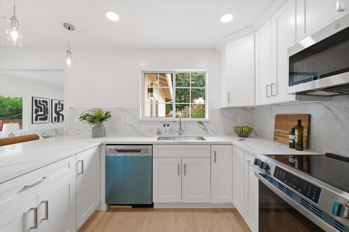 Detail Gallery Image 11 of 27 For 4560 Piper St, Fremont,  CA 94538 - 3 Beds | 2 Baths