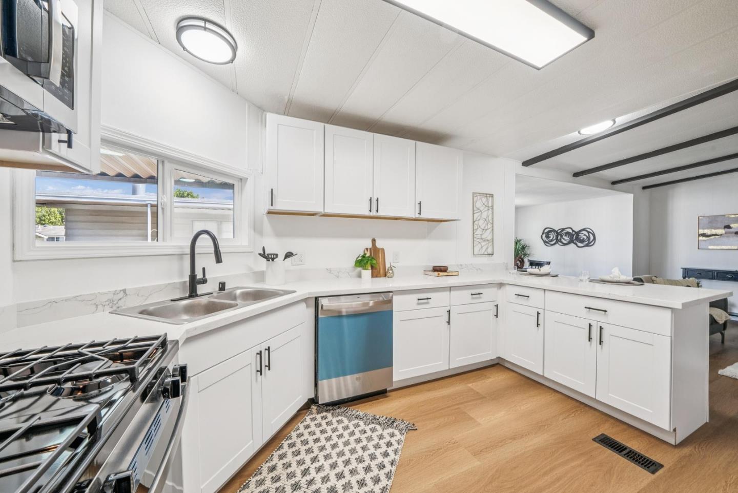 Detail Gallery Image 28 of 59 For 423 Chateau La Salle Dr #423,  San Jose,  CA 95111 - 2 Beds | 2 Baths