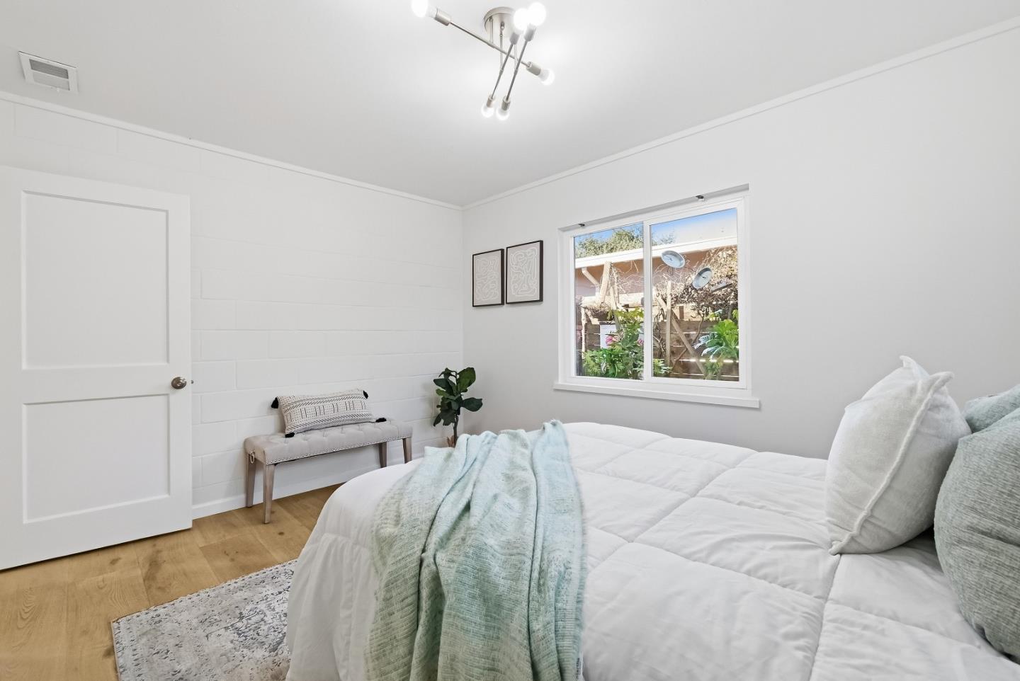 Detail Gallery Image 21 of 48 For 285 W Arbor Ave, Sunnyvale,  CA 94085 - 3 Beds | 2 Baths