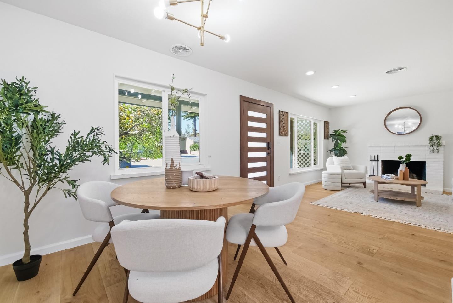 Detail Gallery Image 7 of 48 For 285 W Arbor Ave, Sunnyvale,  CA 94085 - 3 Beds | 2 Baths